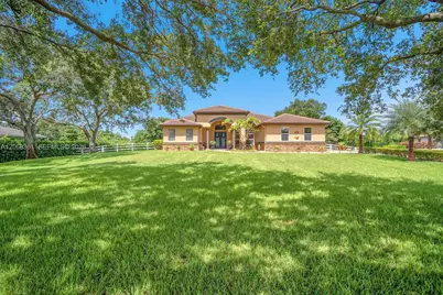 2979 SW 144th Ter, Davie, FL 33330 - Photo 3
