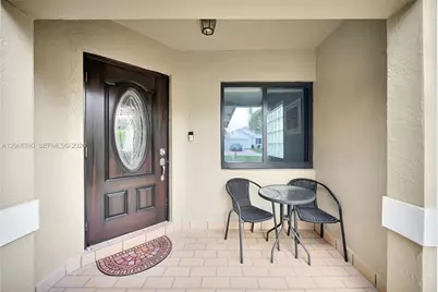 17640 SW 4th Ct, Pembroke Pines, FL 33029 - Photo 3