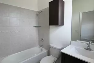 2739 SE 17th St, Homestead, FL 33035 - Photo 17