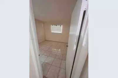 8704 NW 35th St #202, Coral Springs, FL 33065 - Photo 9
