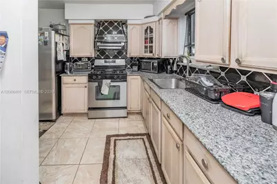 1365 NW 192nd Ter, Miami Gardens, FL 33169 - Photo 9