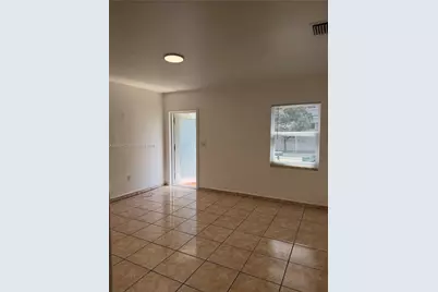 636 SW 8th Ave #636, Miami, FL 33130 - Photo 11