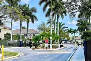12171 SW 4th St, Pembroke Pines, FL 33025 - Photo 33