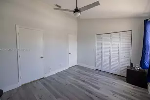 12171 SW 4th St, Pembroke Pines, FL 33025 - Photo 19