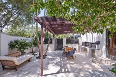 1001 NE 96th St, Miami Shores, FL 33138 - Photo 107
