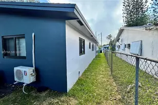 230 NW 8th Ave, Dania Beach, FL 33004 - Photo 37