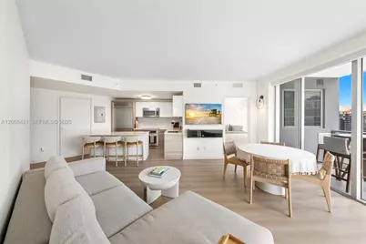 1300 Brickell Bay Dr #3501, Miami, FL 33131 - Photo 21