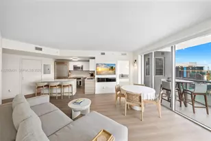 1300 Brickell Bay Dr, Miami, FL 33131 - Photo 3