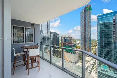1300 Brickell Bay Dr #3501, Miami, FL 33131 - Photo 5
