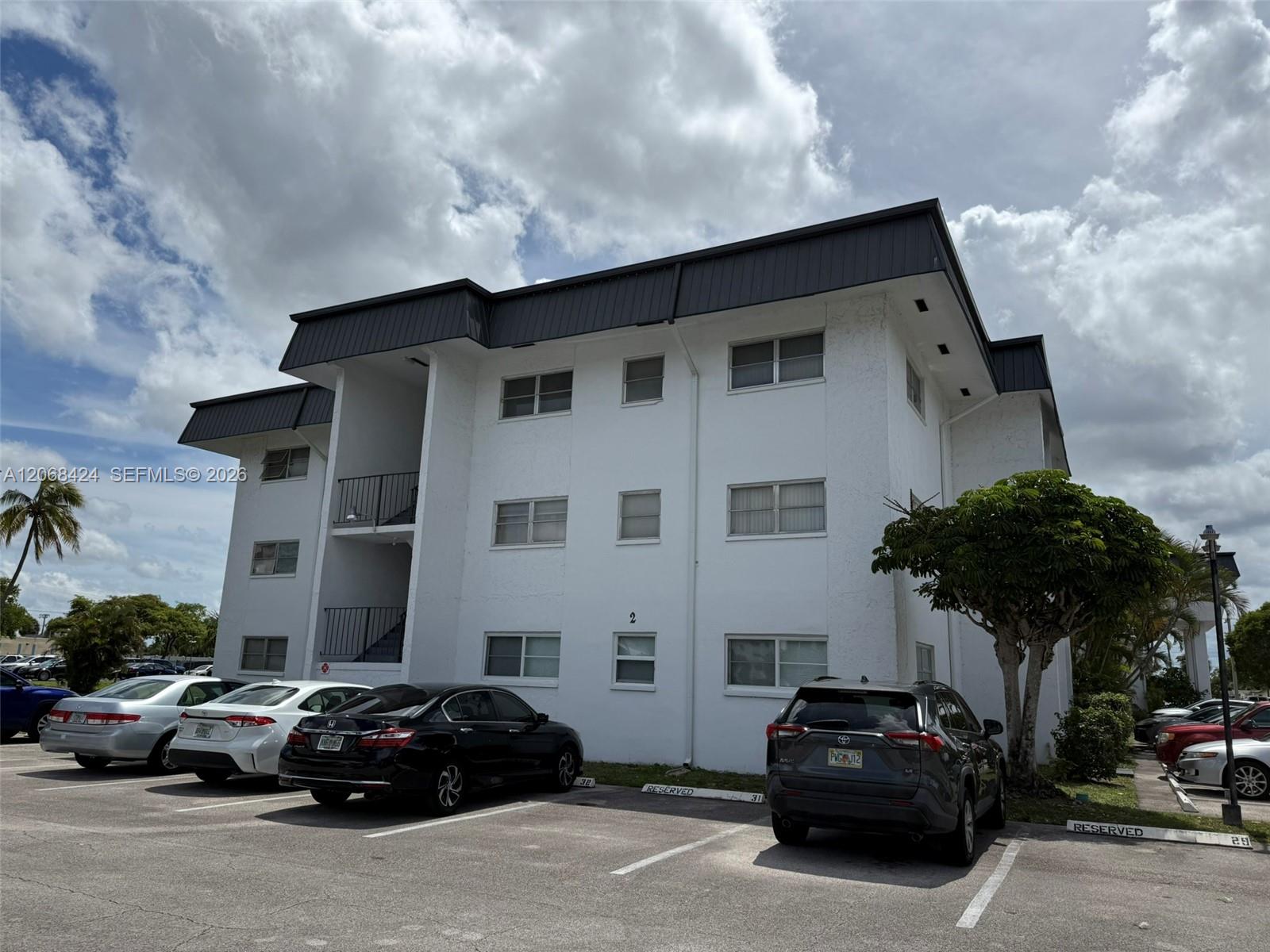 4880 NW 22nd St #307 - 4880 NW 22nd St #307, Lauderhill, FL 33313 Luxury Property | Jose Angel Pina