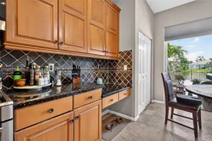 600 SW 167th Way, Pembroke Pines, FL 33027 - Photo 9