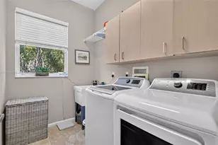 600 SW 167th Way, Pembroke Pines, FL 33027 - Photo 21