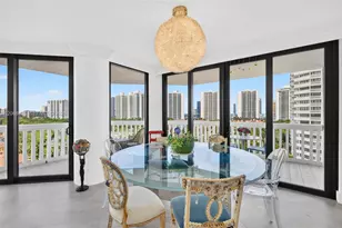 1000 Island Blvd, Aventura, FL 33160 - Photo 5