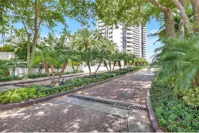 1000 Island Blvd #1204, Aventura, FL 33160 - Photo 41