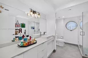 1000 Island Blvd, Aventura, FL 33160 - Photo 29