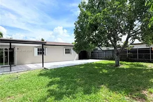 4492 NW 180th St, Miami Gardens, FL 33055 - Photo 7