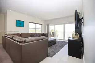 300 Bayview Dr, Sunny Isles Beach, FL 33160 - Photo 3