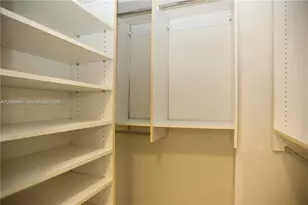 300 Bayview Dr, Sunny Isles Beach, FL 33160 - Photo 21