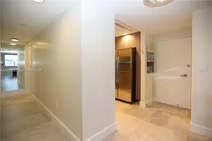 300 Bayview Dr, Sunny Isles Beach, FL 33160 - Photo 7