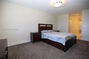 300 Bayview Dr, Sunny Isles Beach, FL 33160 - Photo 17