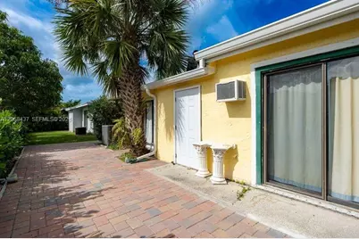 7507 N Ace Rd N, Lake Worth, FL 33467 - Photo 23