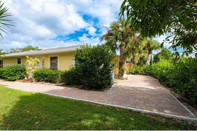 7507 N Ace Rd N, Lake Worth, FL 33467 - Photo 1