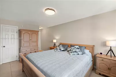 2600 Diana Dr #208, Hallandale Beach, FL 33009 - Photo 17