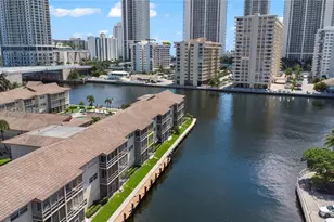 2600 Diana Dr, Hallandale Beach, FL 33009 - Photo 29