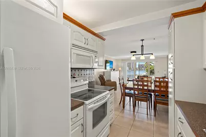 2600 Diana Dr #208, Hallandale Beach, FL 33009 - Photo 5