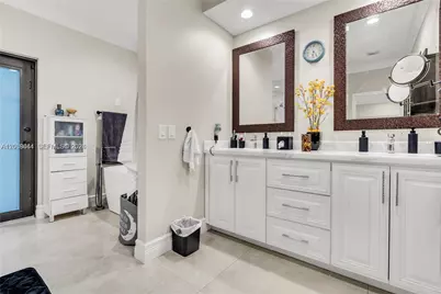 15600 NW 82nd Ct, Miami Lakes, FL 33016 - Photo 29