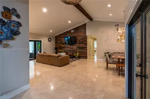 15600 NW 82nd Ct, Miami Lakes, FL 33016 - Photo 21
