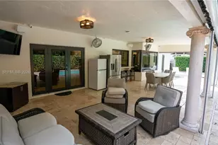 15600 NW 82nd Ct, Miami Lakes, FL 33016 - Photo 37