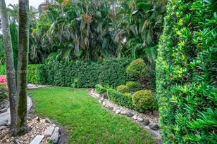 15600 NW 82nd Ct, Miami Lakes, FL 33016 - Photo 7