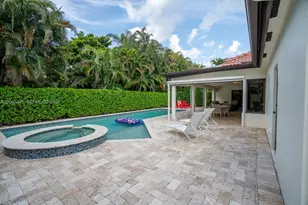 15600 NW 82nd Ct, Miami Lakes, FL 33016 - Photo 3
