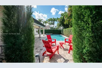 15600 NW 82nd Ct, Miami Lakes, FL 33016 - Photo 39