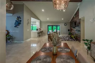 15600 NW 82nd Ct, Miami Lakes, FL 33016 - Photo 17
