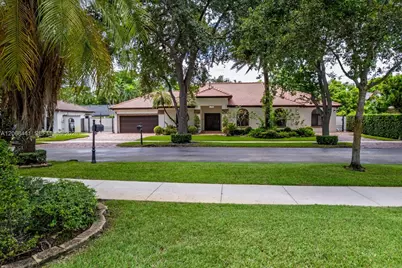 15600 NW 82nd Ct, Miami Lakes, FL 33016 - Photo 37