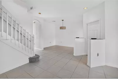 218 Lake Monterey Cir, Boynton Beach, FL 33426 - Photo 13