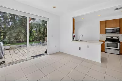 218 Lake Monterey Cir, Boynton Beach, FL 33426 - Photo 25