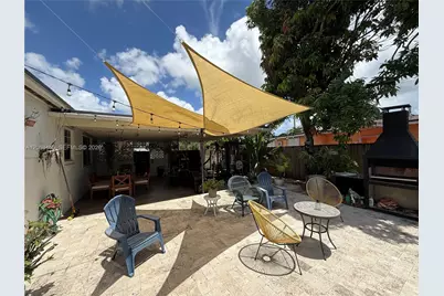 130 NE 123rd St, North Miami, FL 33161 - Photo 11