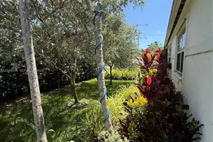 130 NE 123rd St, North Miami, FL 33161 - Photo 47