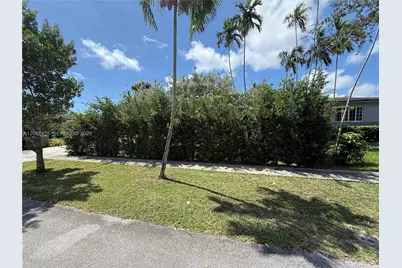 130 NE 123rd St, North Miami, FL 33161 - Photo 5