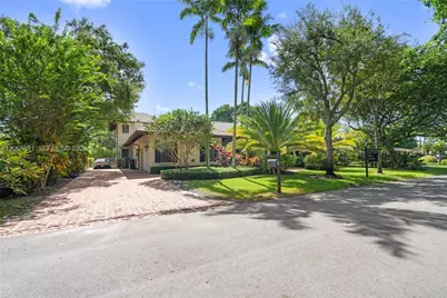 10601 SW 72nd Ct, Pinecrest, FL 33156 - Photo 33