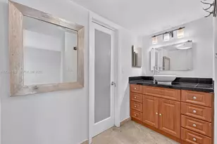 3301 N Country Club Dr, Aventura, FL 33180 - Photo 29