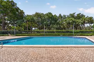 3301 N Country Club Dr, Aventura, FL 33180 - Photo 37