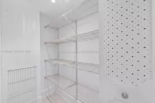 3301 N Country Club Dr, Aventura, FL 33180 - Photo 33