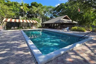 9230 Lagoon Pl, Davie, FL 33324 - Photo 29