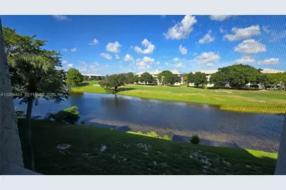 9230 Lagoon Pl #310, Davie, FL 33324 - Photo 3