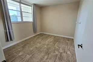 9230 Lagoon Pl, Davie, FL 33324 - Photo 17
