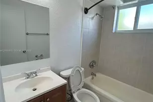 5814 NE 4th Ct, Miami, FL 33137 - Photo 13
